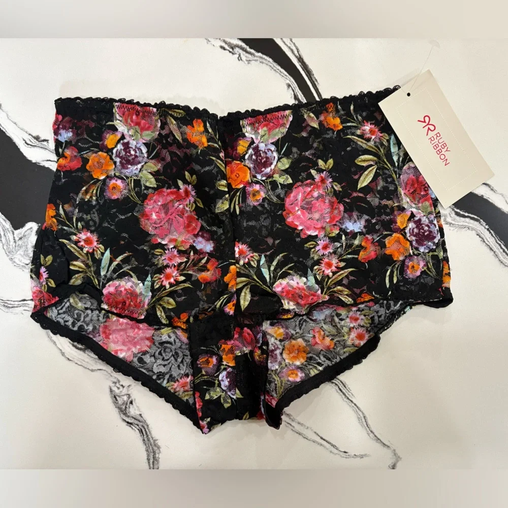 Ruby Ribbon Mirabelle Girl Short Size Small
